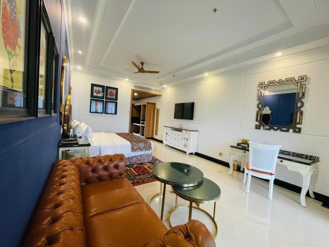 Mayfair Palm Beach Resort Gopālpur Exteriör bild
