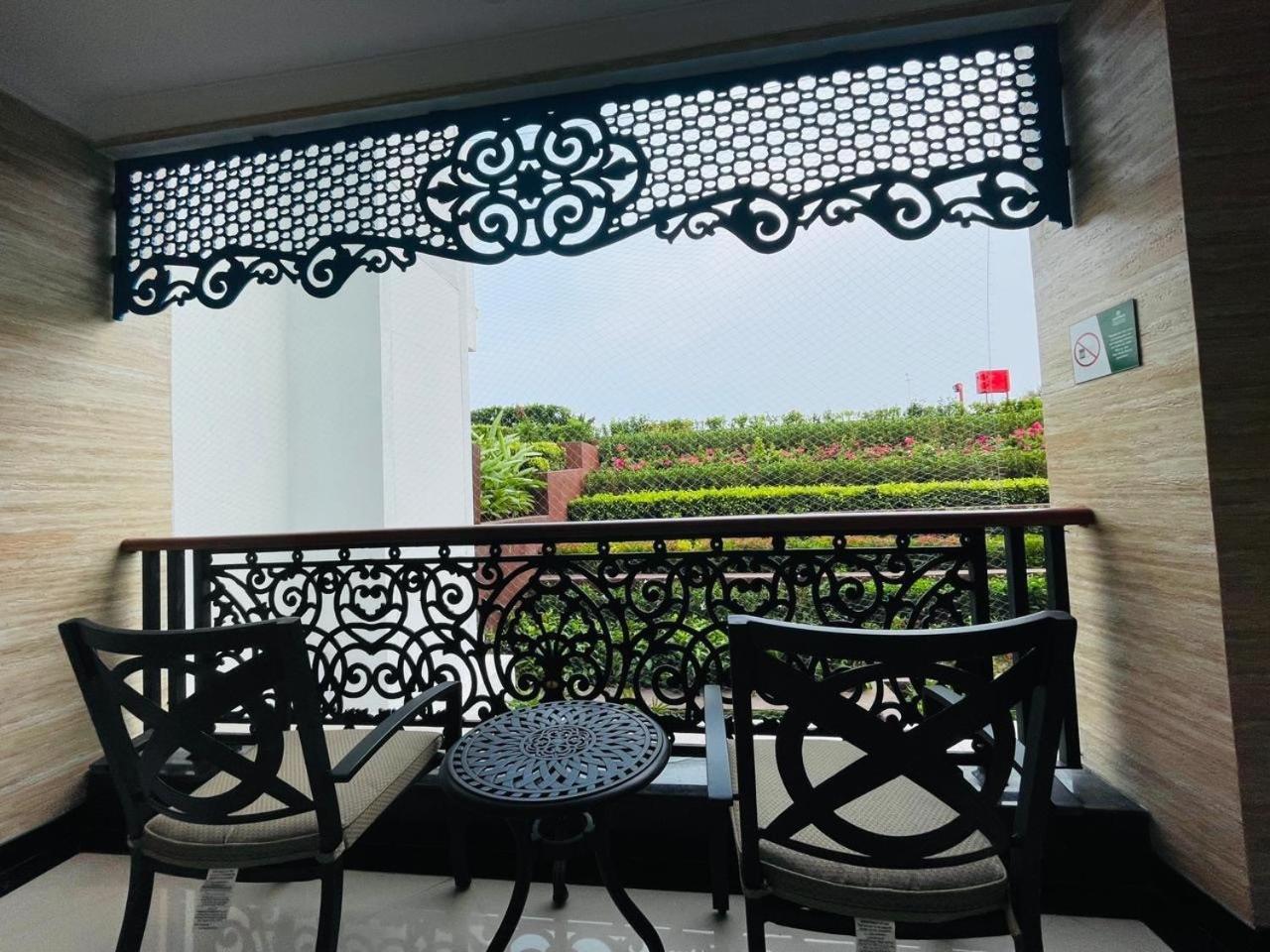 Mayfair Palm Beach Resort Gopālpur Exteriör bild