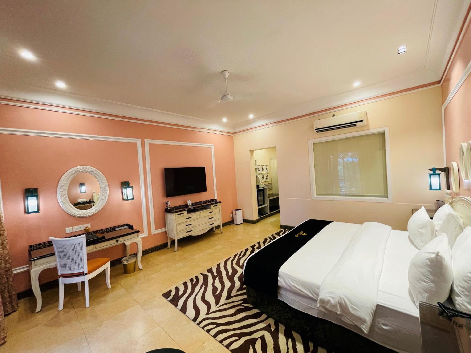 Mayfair Palm Beach Resort Gopālpur Exteriör bild