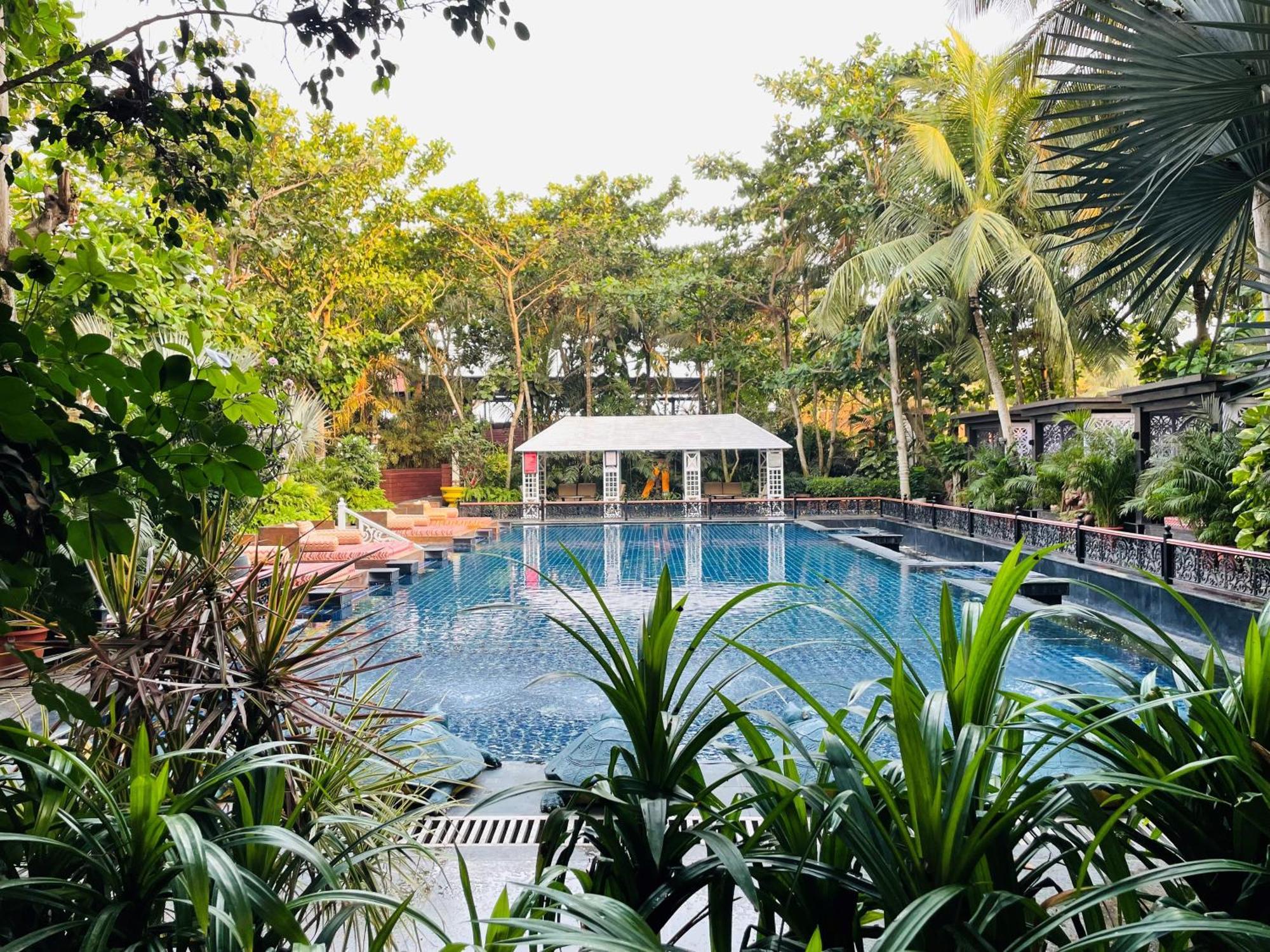 Mayfair Palm Beach Resort Gopālpur Exteriör bild