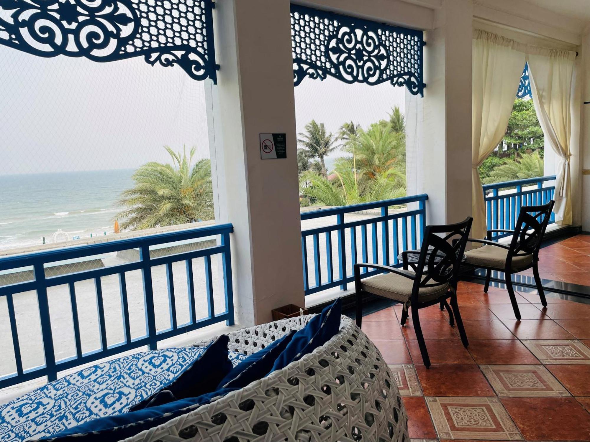 Mayfair Palm Beach Resort Gopālpur Exteriör bild
