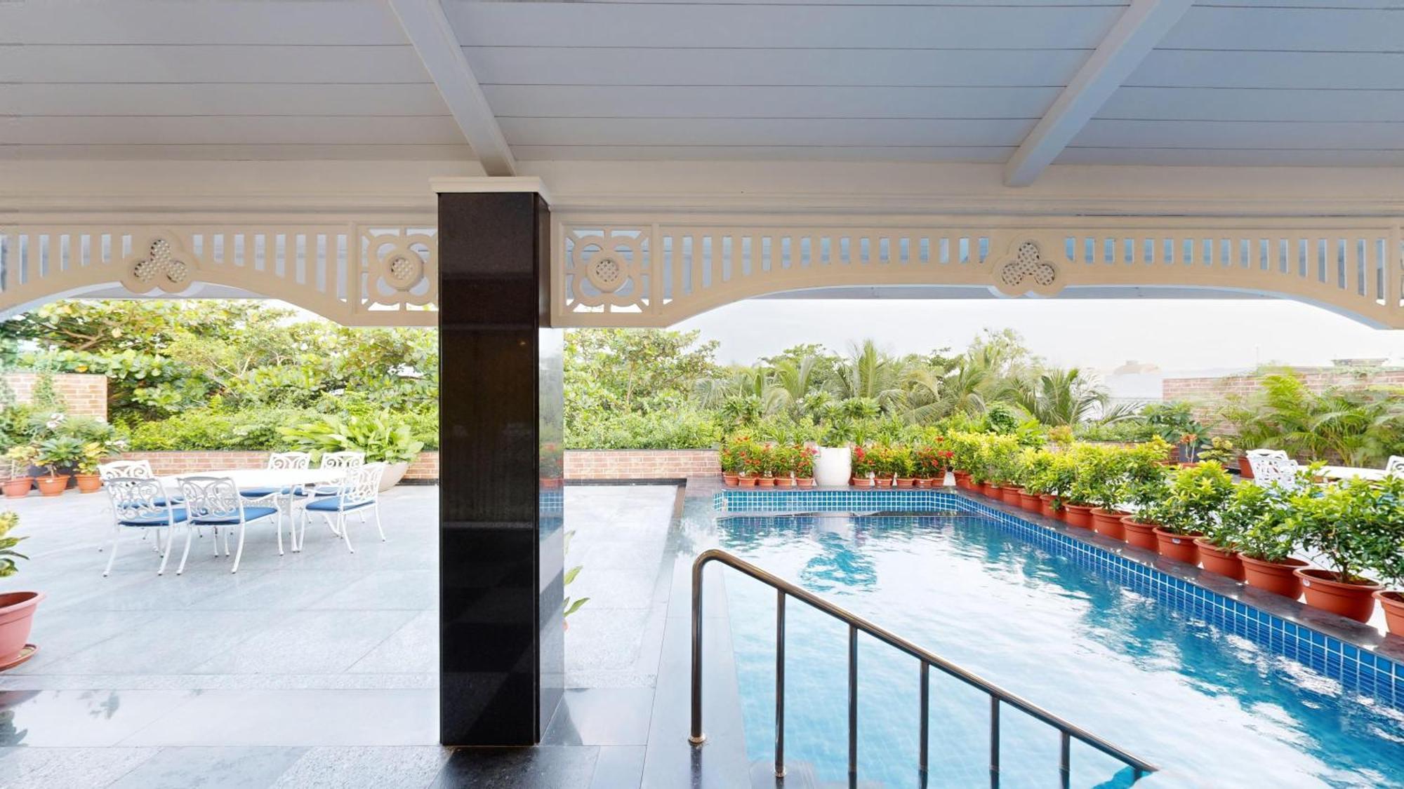 Mayfair Palm Beach Resort Gopālpur Exteriör bild